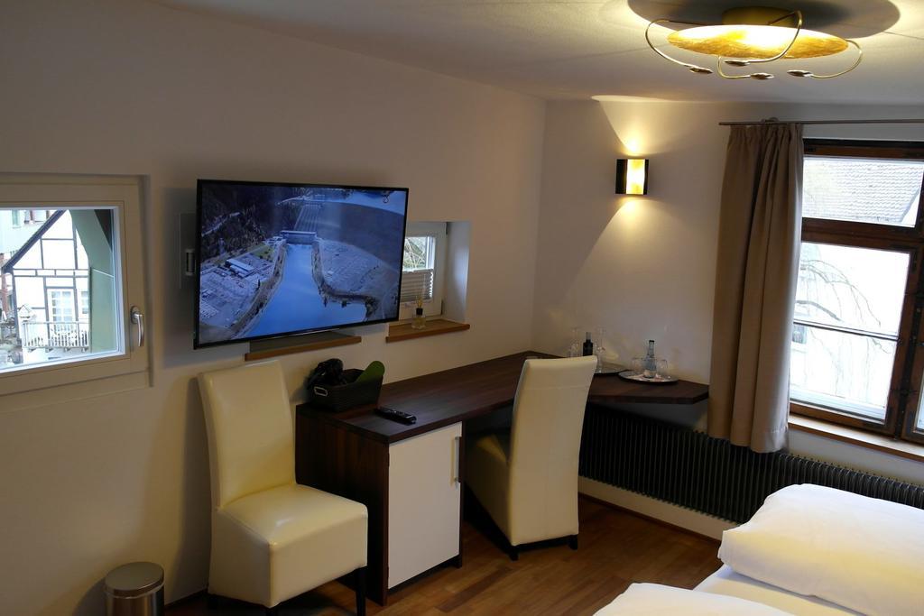 Hotel Schmales Haus Ulm Quarto foto